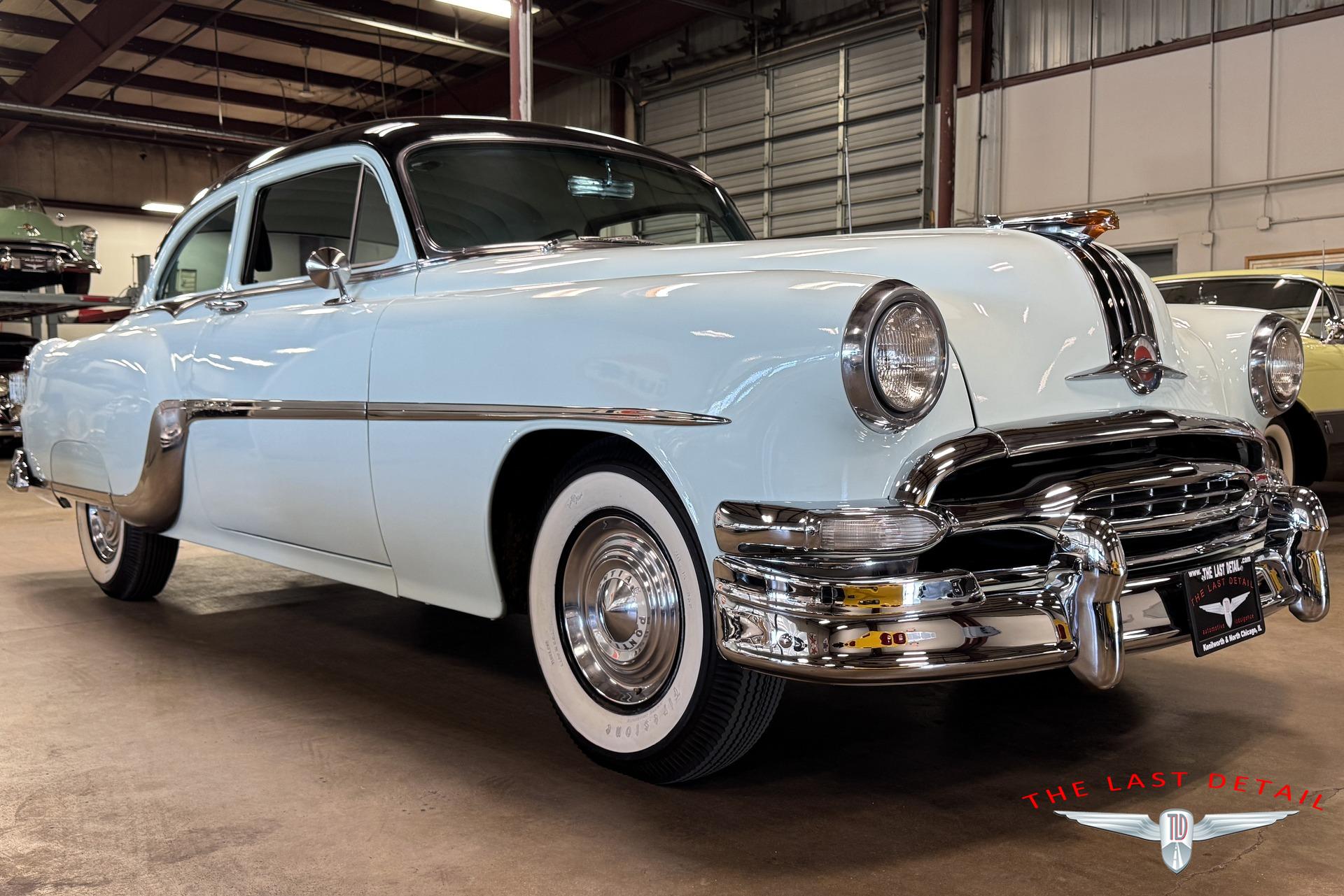 1954 Pontiac Chieftain Deluxe