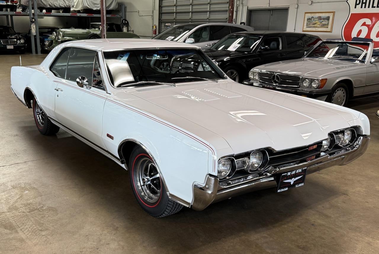 1967 Oldsmoible 442 Coupe