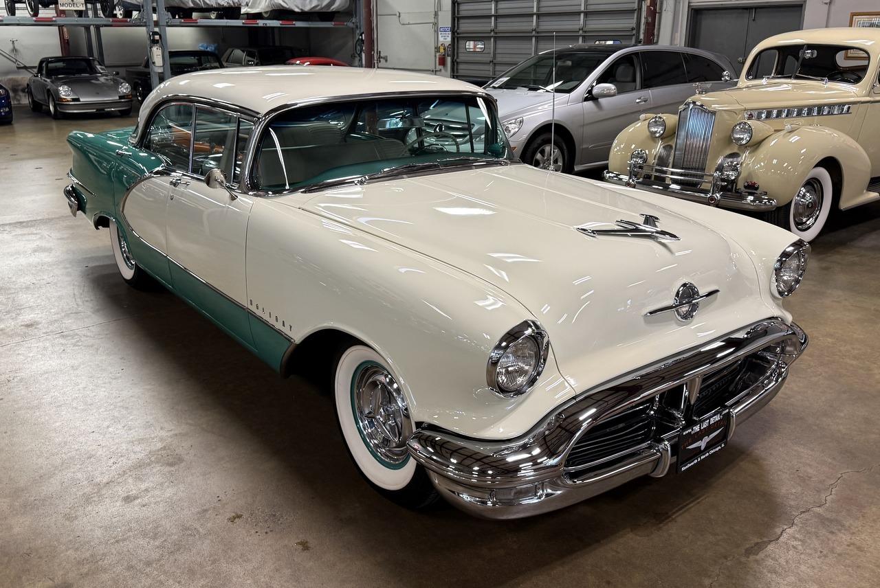 1956 Oldsmobile Series 98 Deluxe Holiday 